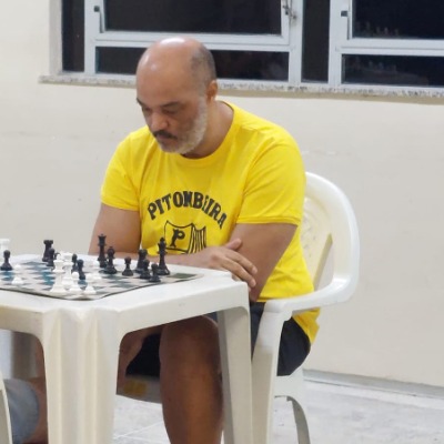Photograph of Luiz Sanches Neto